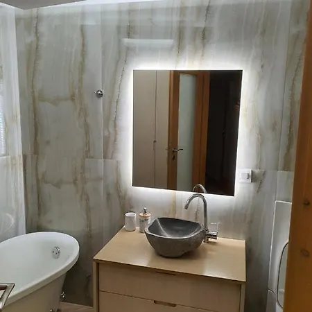 Smart Luxury Amperia House *