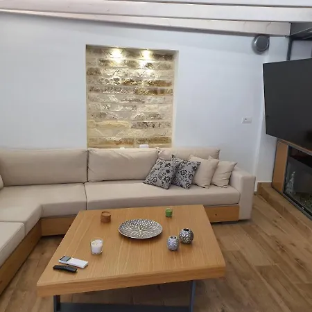 Smart Luxury Amperia House Дом отдыха *
